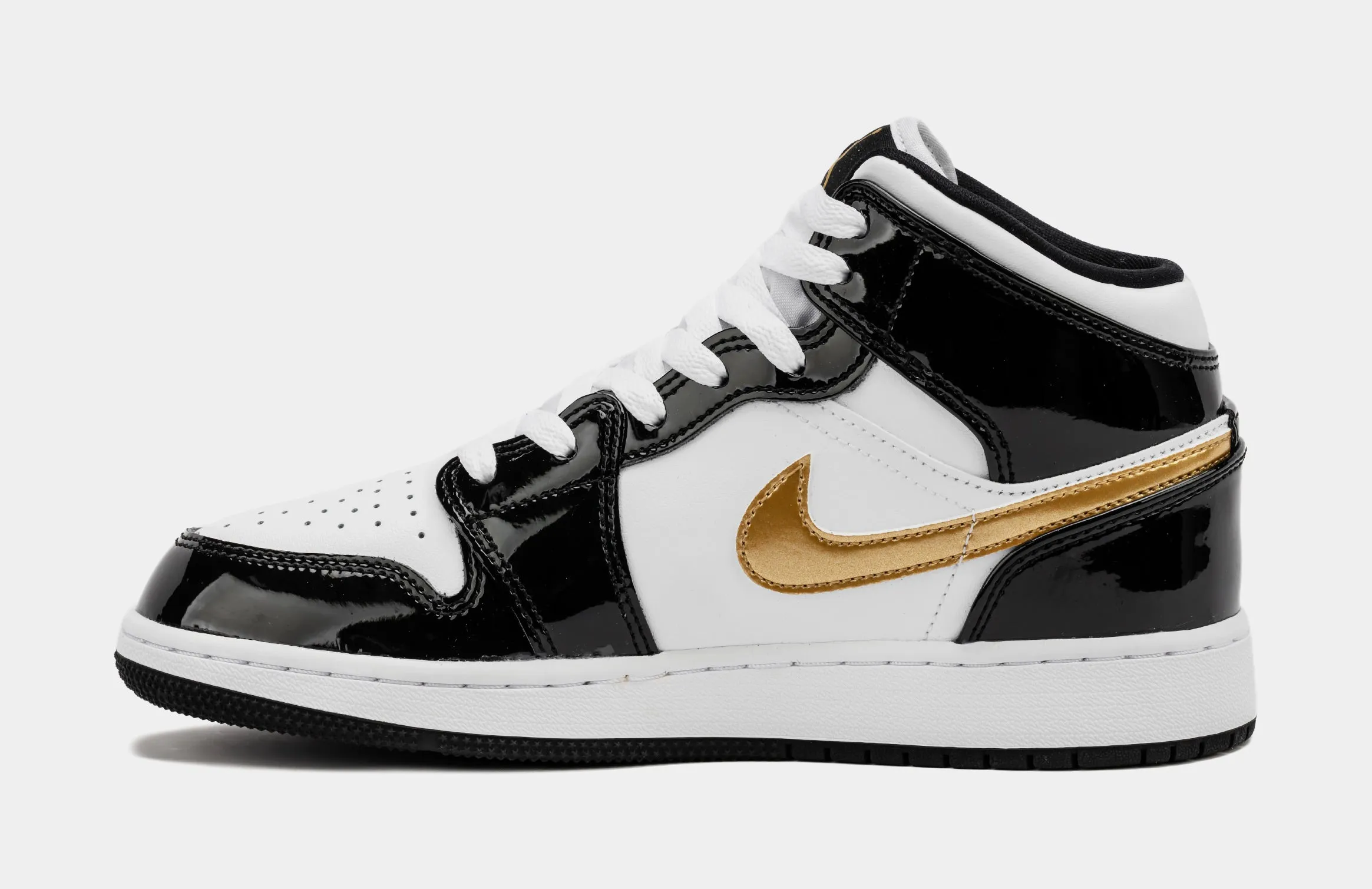 Air Jordan 1 Mid Patent Black Gold SE Grade School Lifestyle Shoes (Black/White/Metallic Gold)