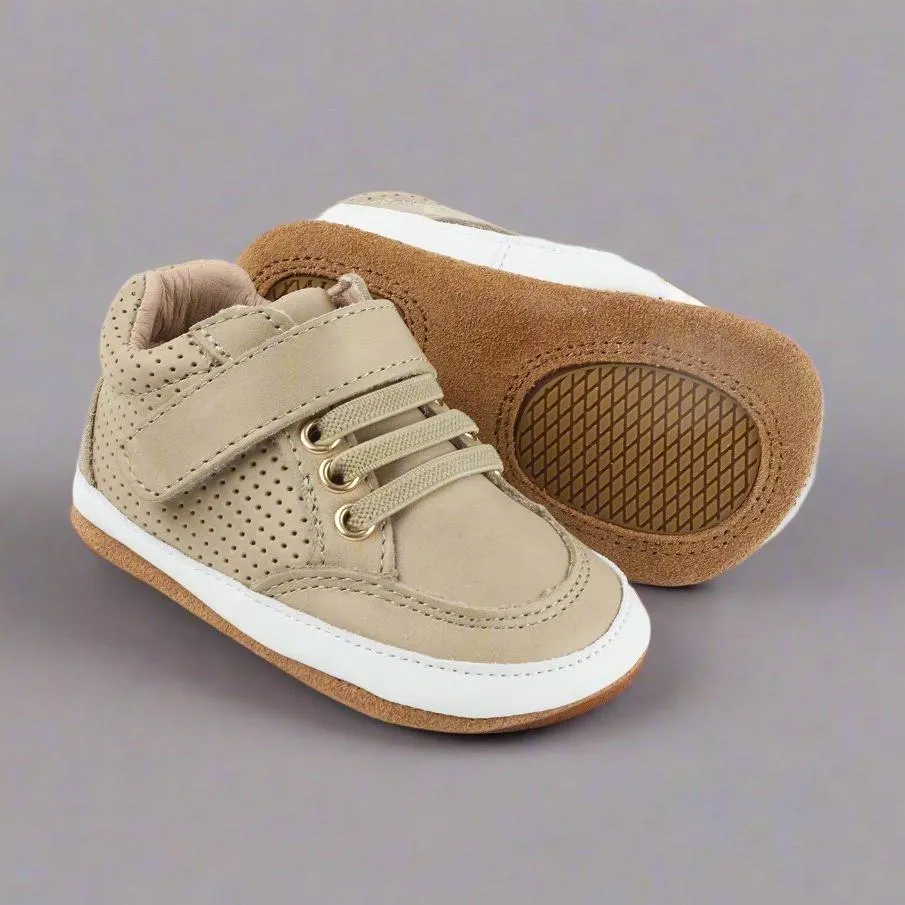 Play Perfect Beige Low Top {Premium Leather}