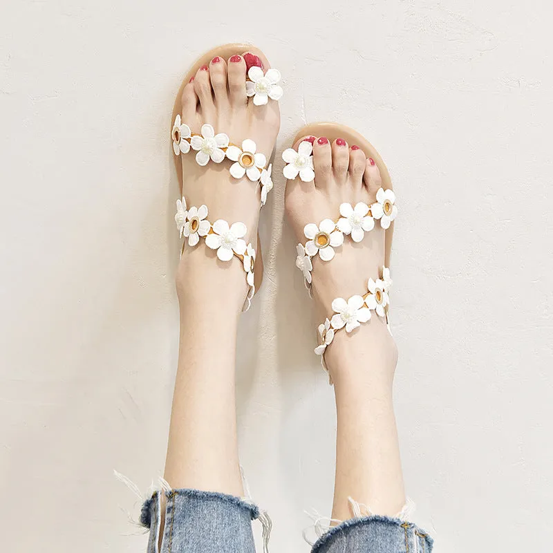 Trendy Floral White Flat Heel Sandals